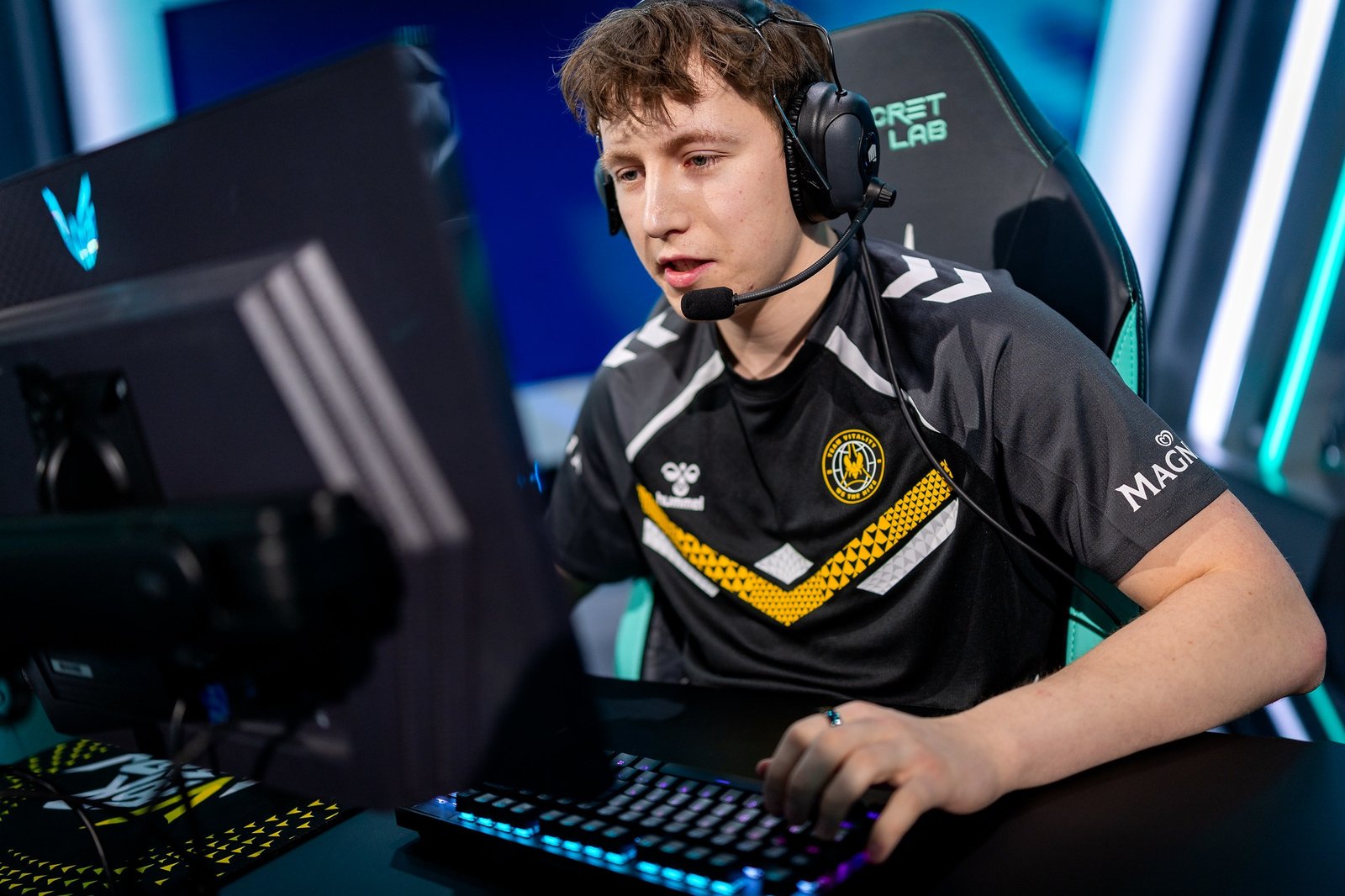 Linas "Lyncas" Nauncikas, joueur et jungler de l'équipe Vitality en LEC sur le jeu League of Legends de Riot Games.