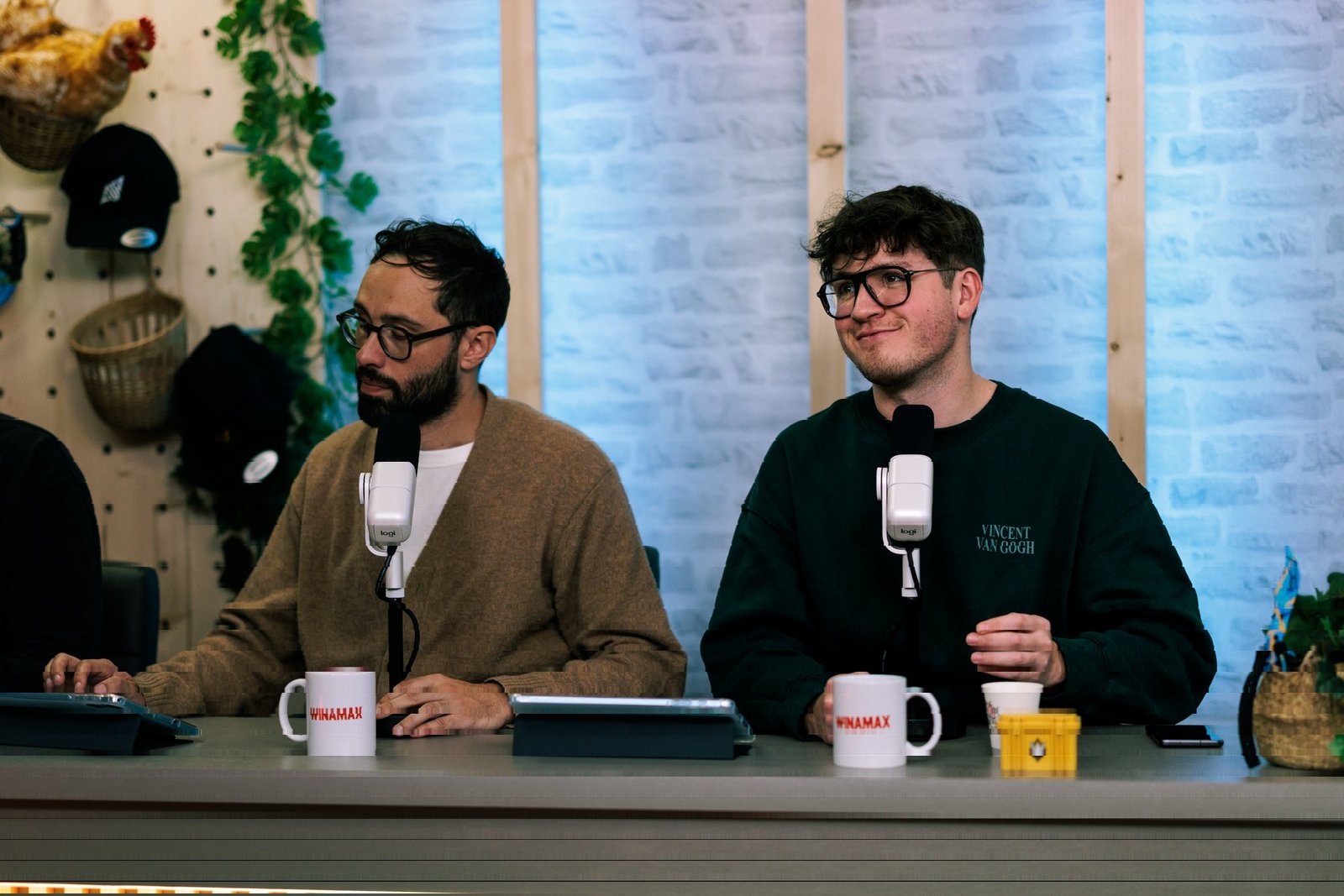 NAGU (à droite), caster CS2 chez Croissant-Strike. Crédit : Croissant-Strike