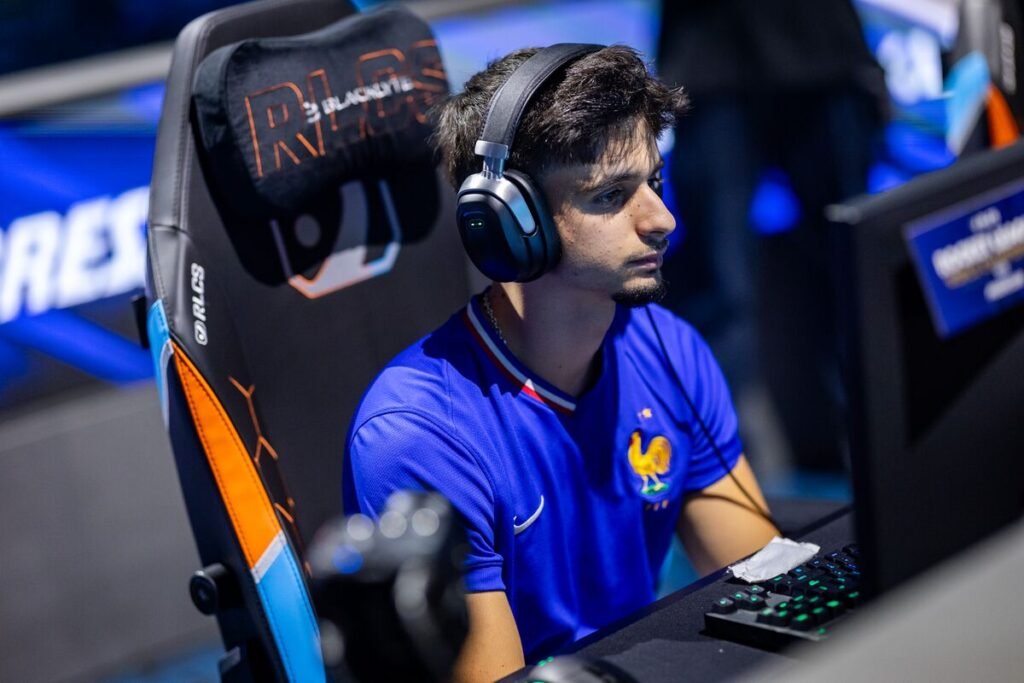 Mawkzy lors des Worlds 1v1 à Lyon en septembre 2025. Crédits : Michal Konkol, BLAST.tv