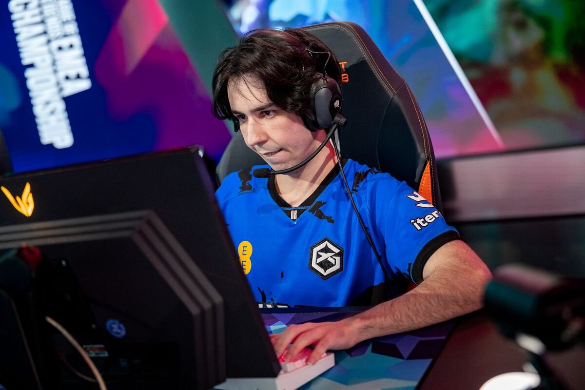 Ismaïl « Isma » Boualem, joueur et jungler de l'équipe GIANTX en LEC durant de le spring split de League Of Legends