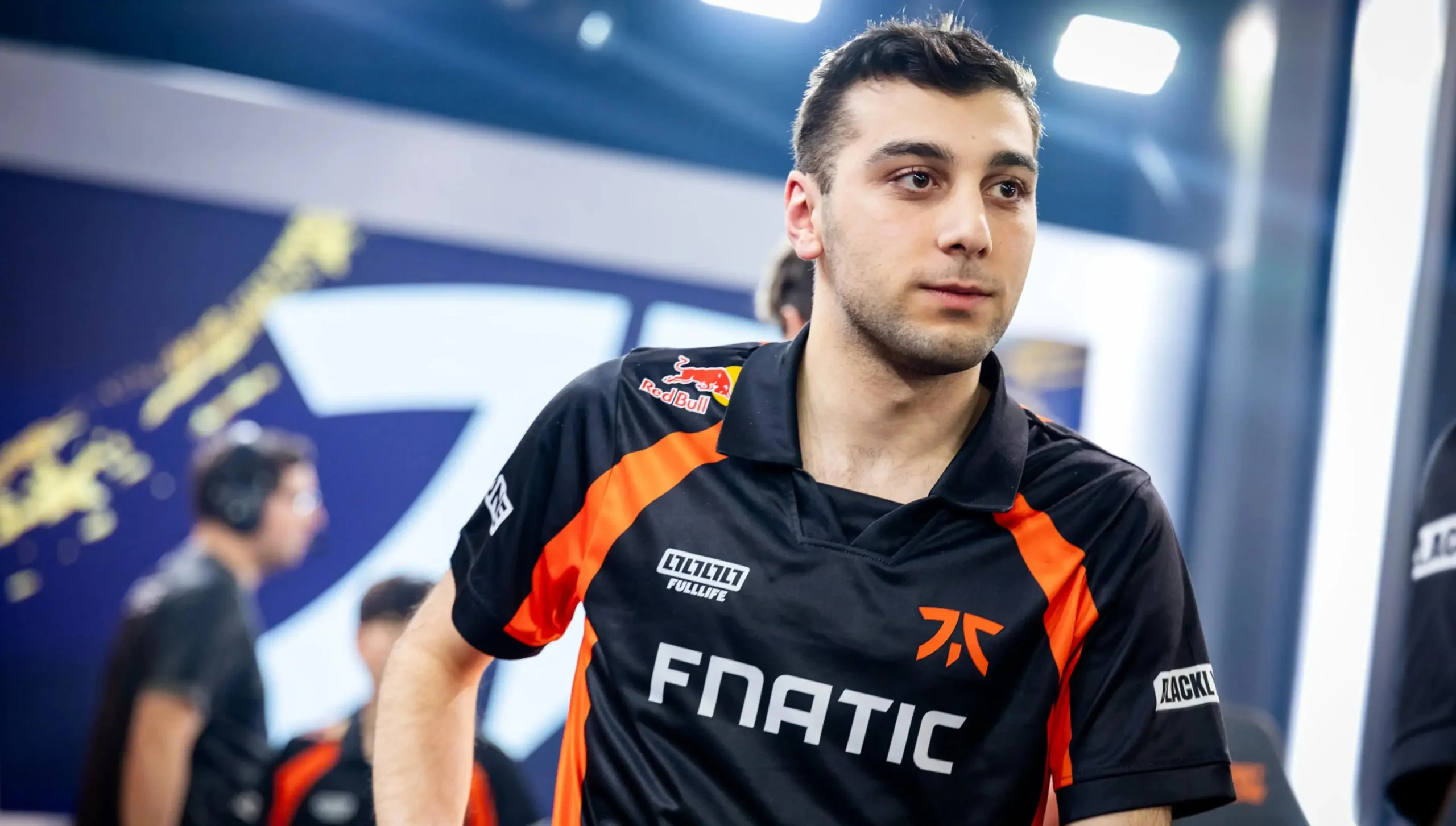 Vladimiros « Vladi » Kourtidis, joueur et midlaner de l'équipe FNATIC en LEC durant de le spring split de League Of Legends