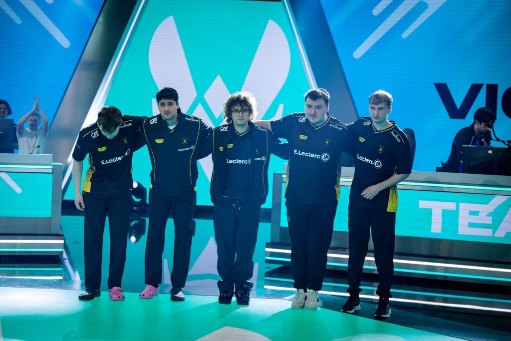 Team Vitality est l'adversaire de Solary au premier tour du qualifier EMEA de l'Esports World Cup. Crédit : Wojciech Wandzel/Riot Games.