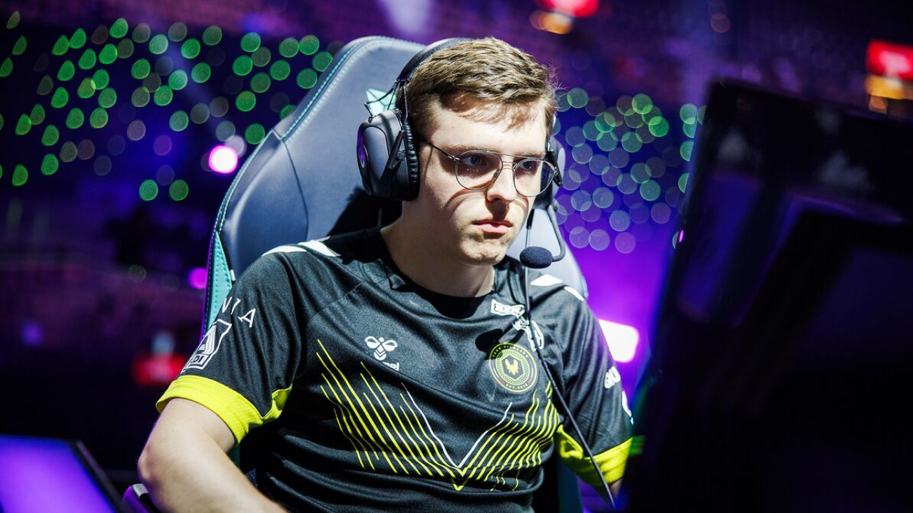 Mateusz « Czajek » Czajka, midlaner de l'équipe Vitality.Bee évoluant en LFL sur League of Legends.