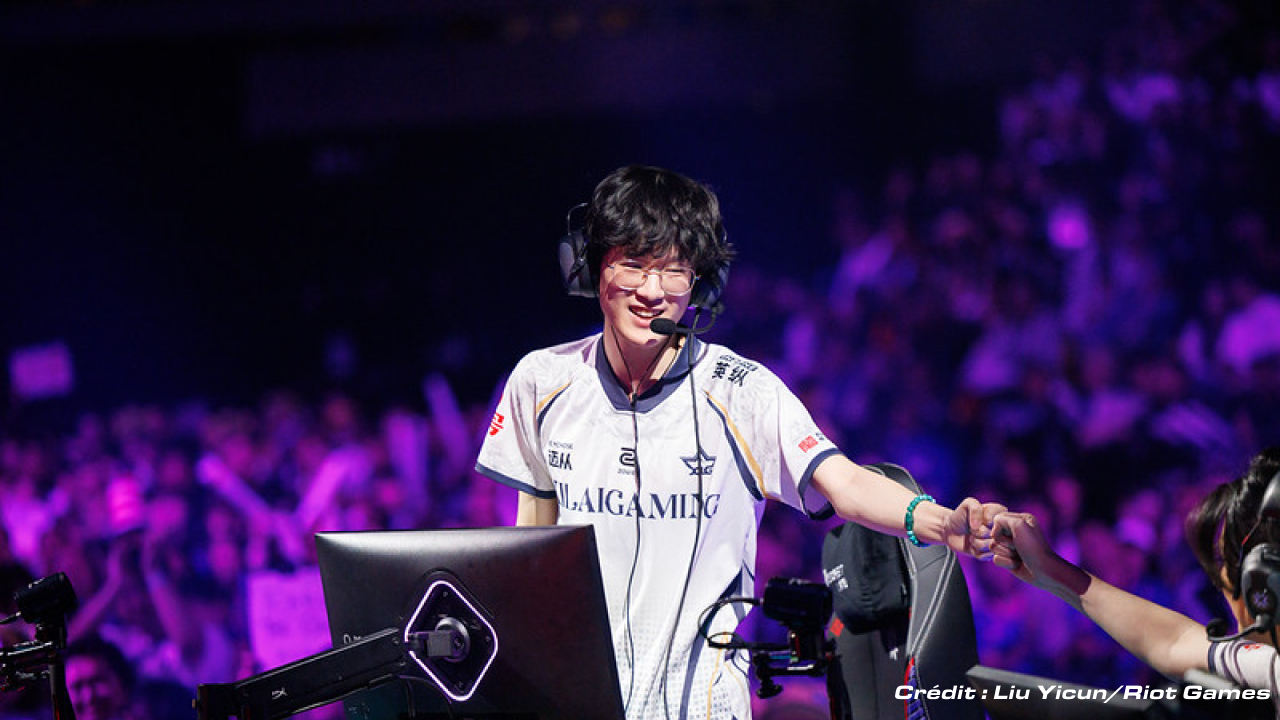 Liang "Lysoar" Youhao, joueur Valorant de l'équipe XLG Esports durant le match face à EDward Gaming pendant les Masters de Londres 2026.