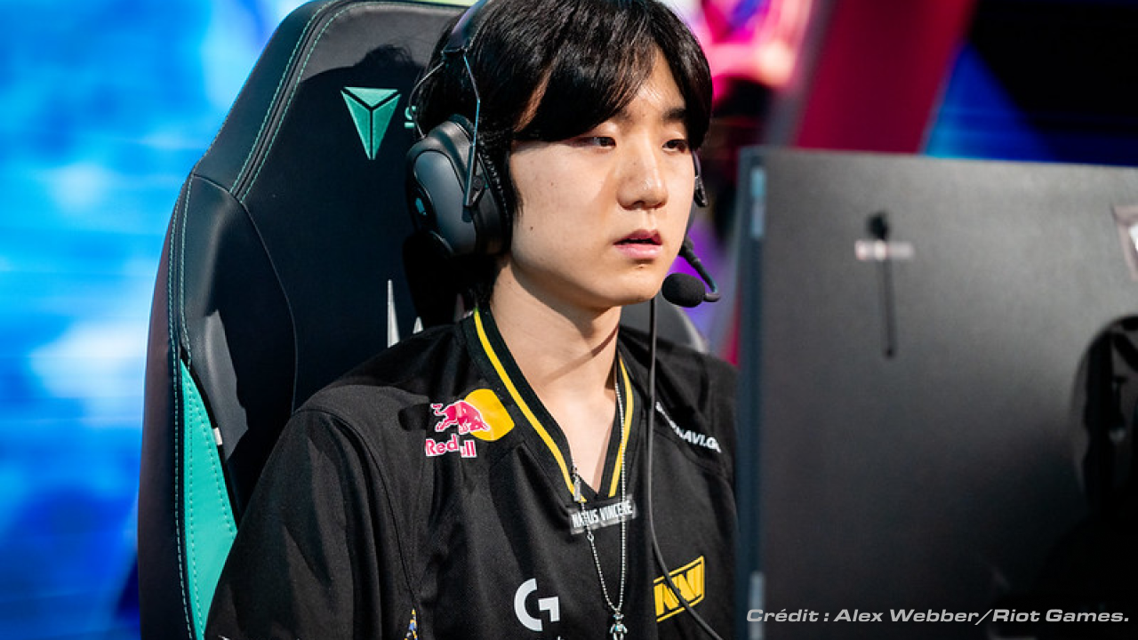 Yun “Poby” Sung‑won, midlaner de l'équipe NAVI en LEC durant les playoffs après la défaite face à la Karmine Corp.