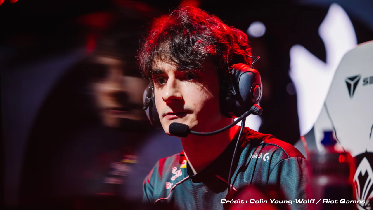 Labrov, support de G2 Esports, porte un casque sur scène avant un match, lors du MSI 2026 en Corée du Sud