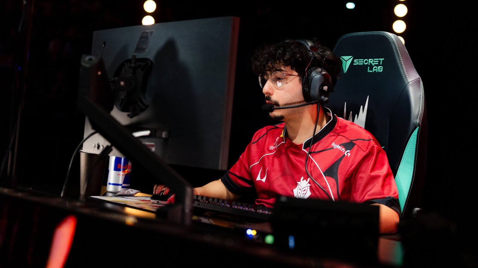 BrokenBlade, joueur chez G2 sur scène lors du Summer Split LEC 2026 organisé par Karmine Corp