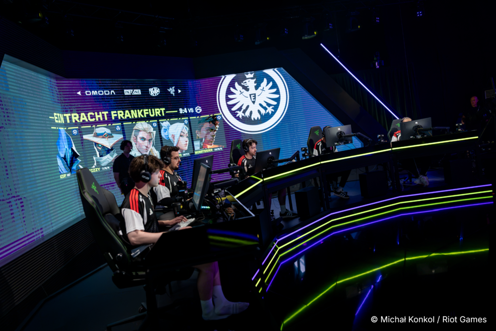 Eintracht Frankfurt Esports affrontera Gentle Mates en Lower Bracket pour tenter de continuer leur parcours dans les Play-ins du Stage 2.